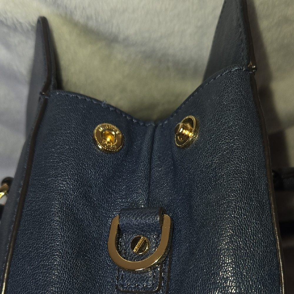 Michael Kors Vintage Satchel Gold MK HDWR Classic Elegance SOFT Leather - Picture 12 of 16